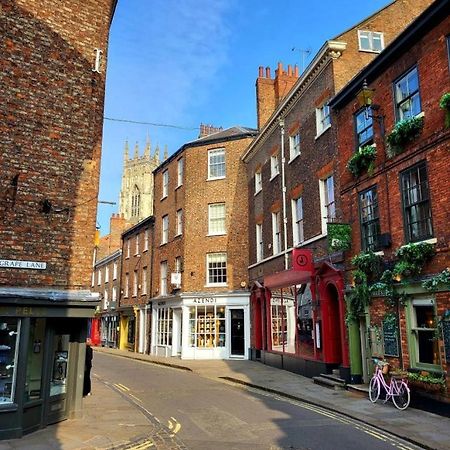 50A Low Petergate Йорк Экстерьер фото